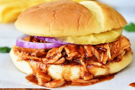 BBQ Pulled Chicken – 3 lb Pan – FROZEN